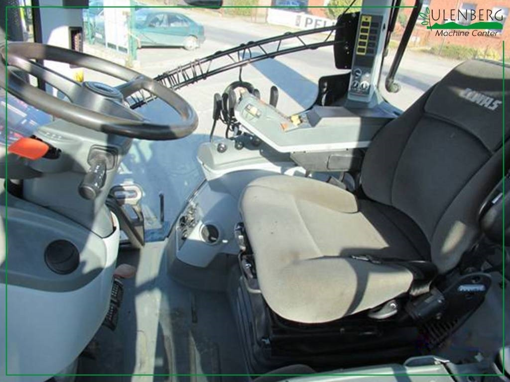 Farm tractor Claas Axion 810: picture 10
