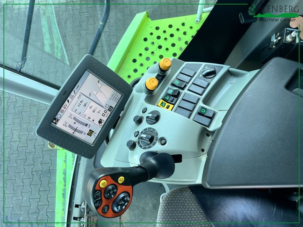 Combine harvester Claas Lexion 760 TT: picture 9