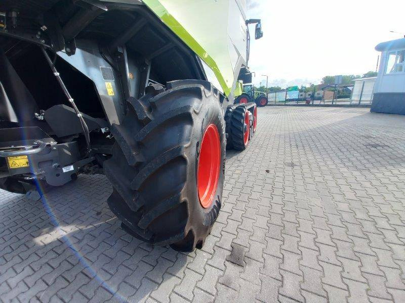 Leasing of Claas Lexion 8800 TT  Claas Lexion 8800 TT: picture 19