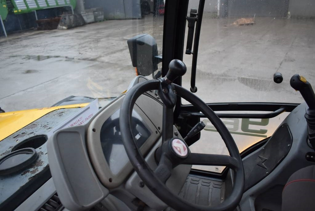Backhoe loader Fermec 965: picture 15