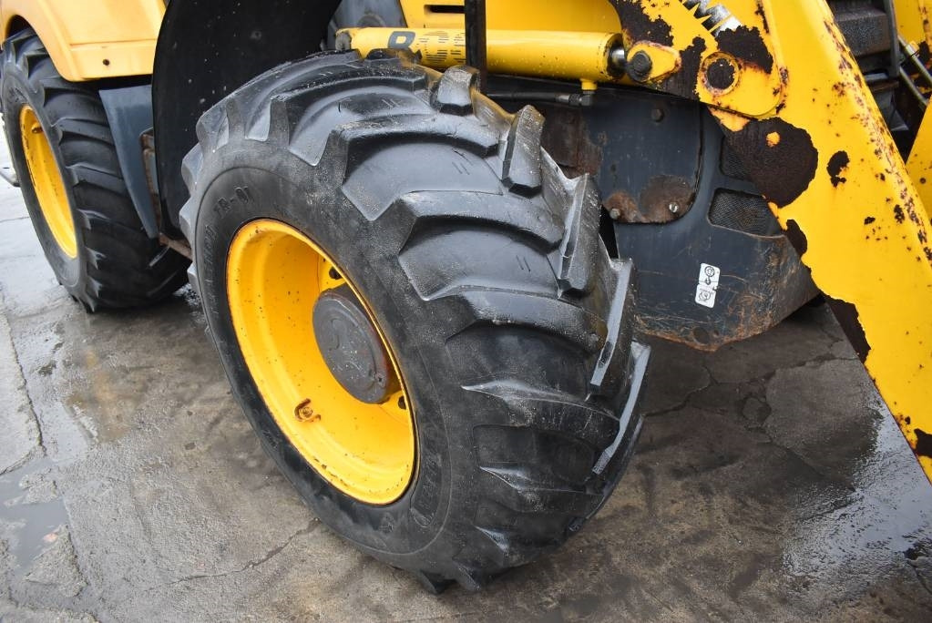Backhoe loader Fermec 965: picture 38