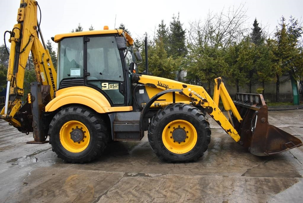 Backhoe loader Fermec 965: picture 33