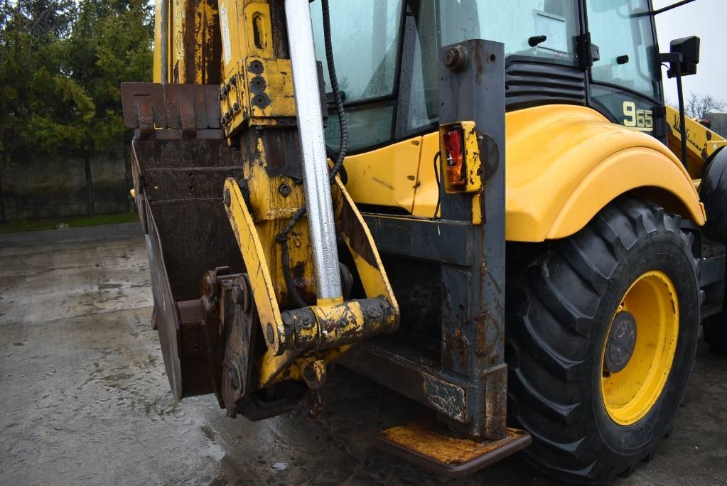 Backhoe loader Fermec 965: picture 21
