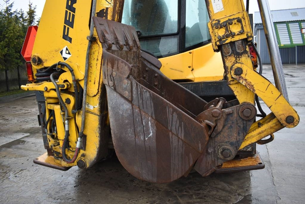 Backhoe loader Fermec 965: picture 22