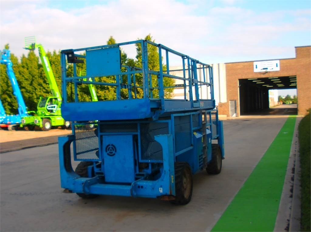 Genie GS4390RT  - Scissor lift: picture 4 Genie GS4390RT  - Scissor lift: picture 4