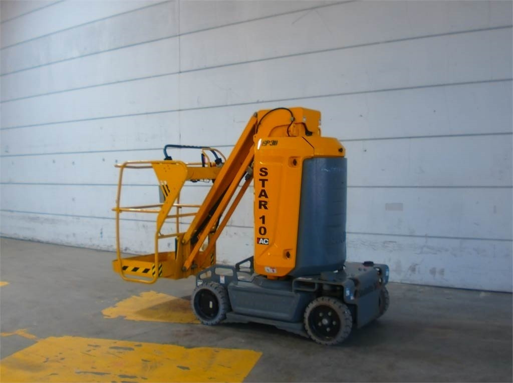 Haulotte STAR 10 - Vertical mast lift: picture 3 Haulotte STAR 10 - Vertical mast lift: picture 3