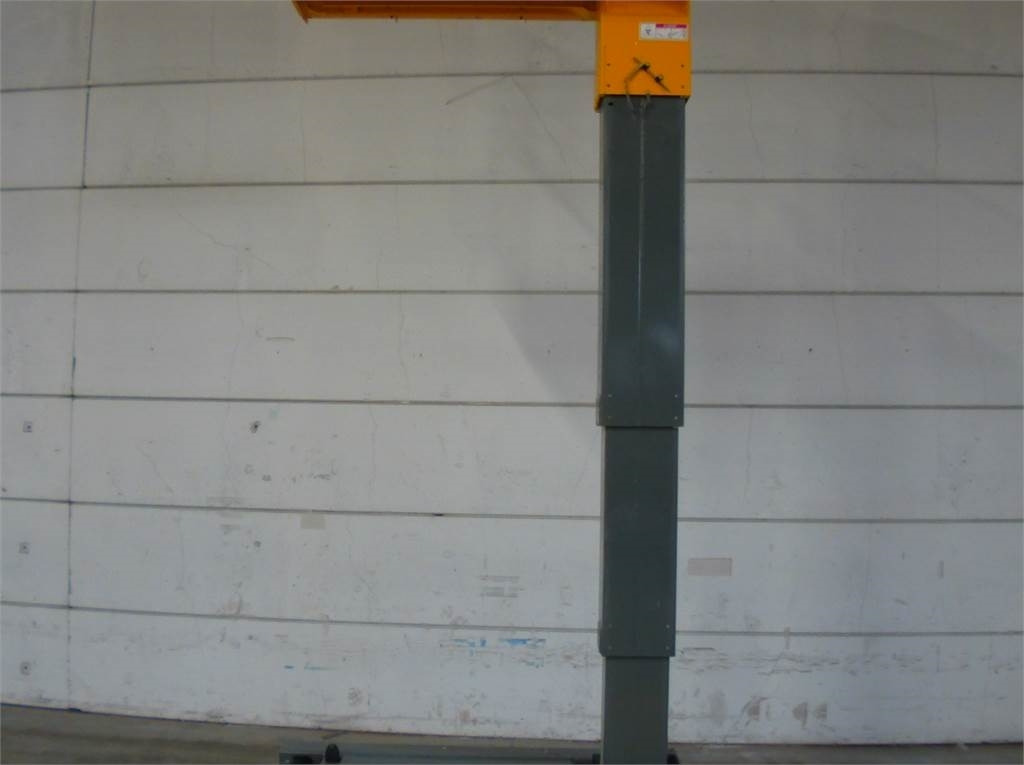 Vertical mast lift Haulotte STAR 6AC: picture 8