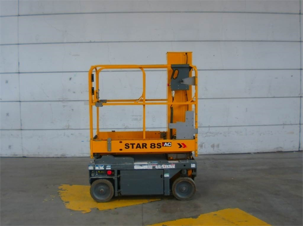 Haulotte STAR8S - Vertical mast lift: picture 1 Haulotte STAR8S - Vertical mast lift: picture 1