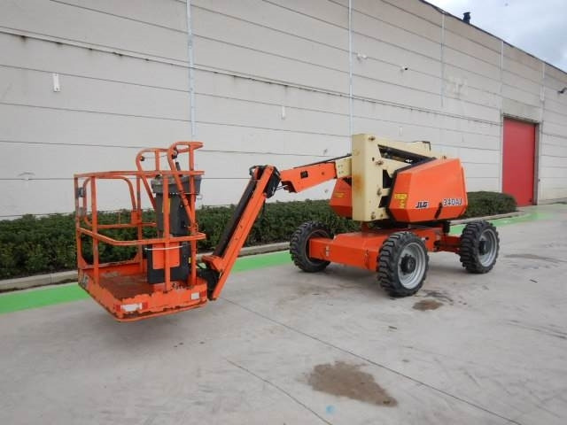 JLG 340AJ - Articulated boom: picture 2 JLG 340AJ - Articulated boom: picture 2