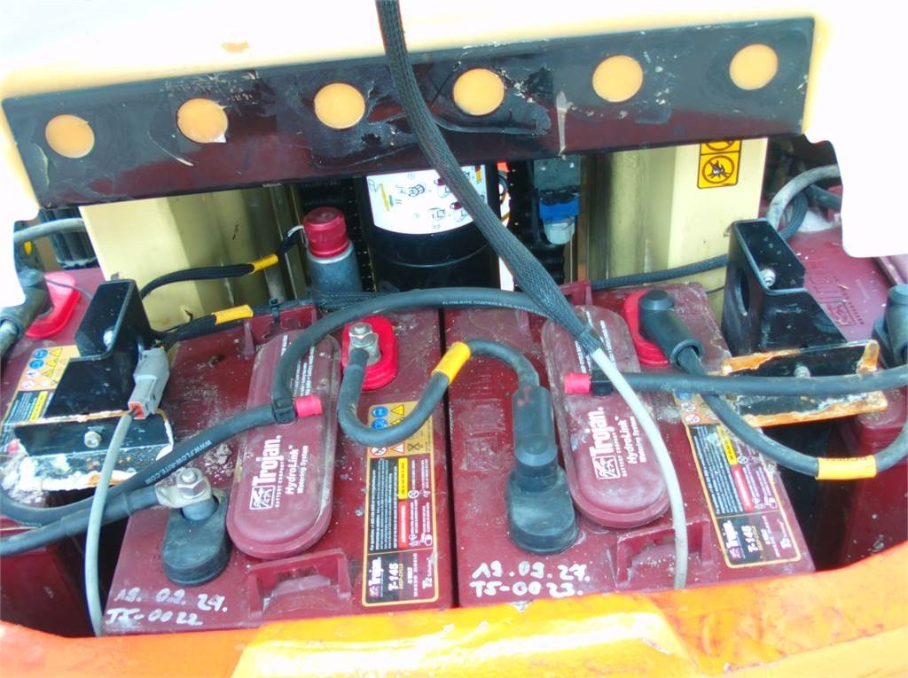 JLG Toucan 12E+ - Vertical mast lift: picture 5 JLG Toucan 12E+ - Vertical mast lift: picture 5