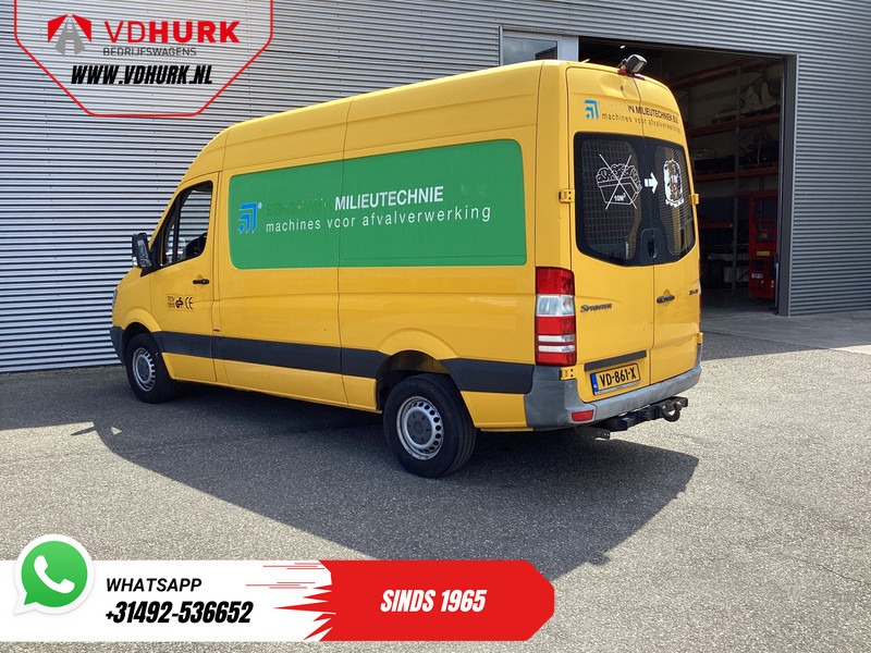 Mercedes-Benz Sprinter 316 2.2 CDI Aut. L2H2 EXPORT ONLY 3,5T Trekgewicht / Airco/ Cruise/ Trekhaak - Panel van: picture 2 Mercedes-Benz Sprinter 316 2.2 CDI Aut. L2H2 EXPORT ONLY 3,5T Trekgewicht / Airco/ Cruise/ Trekhaak - Panel van: picture 2