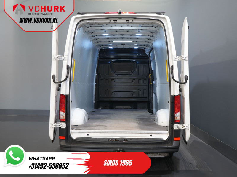 Volkswagen Crafter 35 2.0 TDI 180 pk L4H3 BPM VRIJ! RWD Tacho/ 270gr deuren/ 3.5T trekverm./ Navi/ Carplay/ Climate/ Camera/ Cruise/ Trekhaak - Panel van: picture 5 Volkswagen Crafter 35 2.0 TDI 180 pk L4H3 BPM VRIJ! RWD Tacho/ 270gr deuren/ 3.5T trekverm./ Navi/ Carplay/ Climate/ Camera/ Cruise/ Trekhaak - Panel van: picture 5