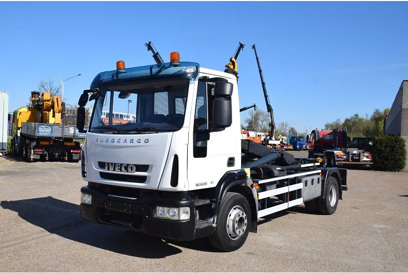 Iveco Iveco Eurocargo 160E25 - Hook lift truck: picture 2 Iveco Iveco Eurocargo 160E25 - Hook lift truck: picture 2