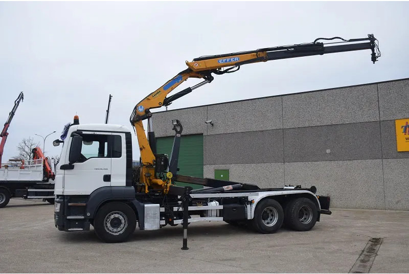 MAN TGS 26.360 - Hook lift truck, Crane truck: picture 3 MAN TGS 26.360 - Hook lift truck, Crane truck: picture 3