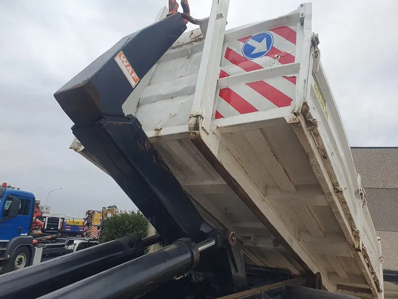 Crane truck Mercedes-Benz Atego 1928: picture 13 Crane truck Mercedes-Benz Atego 1928: picture 13