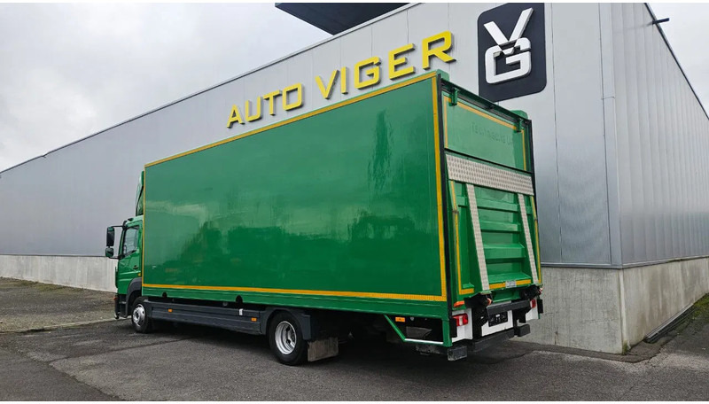Mercedes-Benz Atego 1018 *L*Achteruitrijcamera*Automaat*Airco*Dhollandia Laadbrug*7149cm - Truck: picture 2 Mercedes-Benz Atego 1018 *L*Achteruitrijcamera*Automaat*Airco*Dhollandia Laadbrug*7149cm - Truck: picture 2