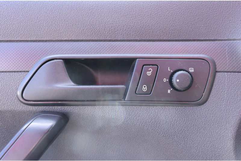 Volkswagen Caddy PARKSENSOREN-SCHUIFDEUR-RADIO USB-TREKHAAK - Small van: picture 5 Volkswagen Caddy PARKSENSOREN-SCHUIFDEUR-RADIO USB-TREKHAAK - Small van: picture 5