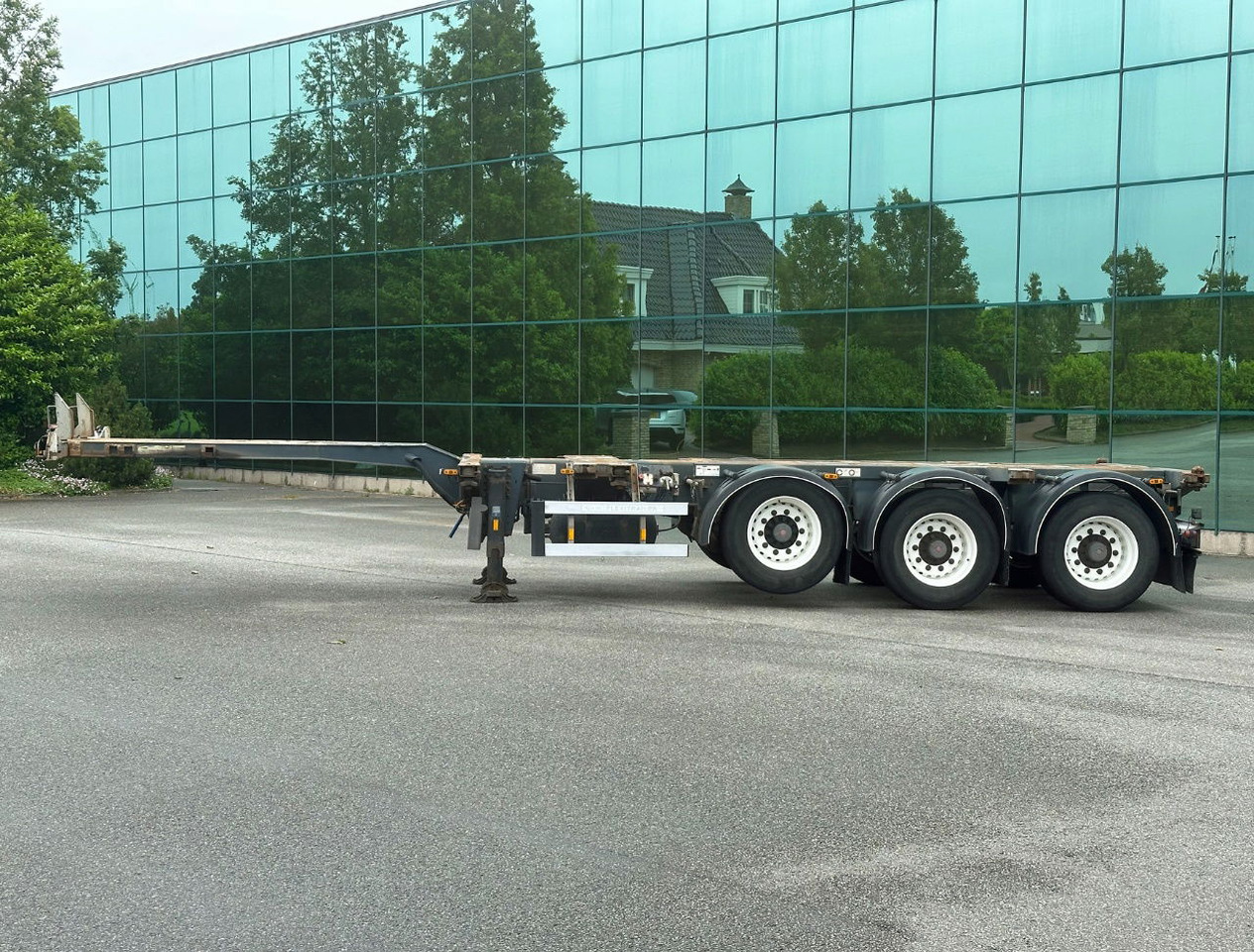 D-TEC FT-43-03V Multi Chassis SAF Axles Drumbrakes Lift Axle NL Trailer APK - TU - Container transporter/ Swap body semi-trailer: picture 2 D-TEC FT-43-03V Multi Chassis SAF Axles Drumbrakes Lift Axle NL Trailer APK - TU - Container transporter/ Swap body semi-trailer: picture 2