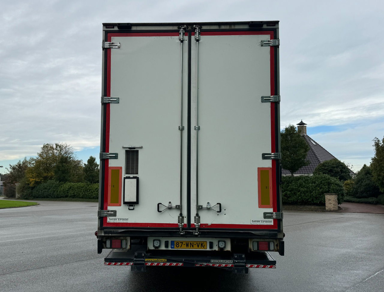 DRACO MZS 218 Wipkar 750 x 250 x 290 CM Inside Tail Lift 2021 TRS Iceland TOP Condition NL Trailertrailer - Closed box trailer: picture 4 DRACO MZS 218 Wipkar 750 x 250 x 290 CM Inside Tail Lift 2021 TRS Iceland TOP Condition NL Trailertrailer - Closed box trailer: picture 4