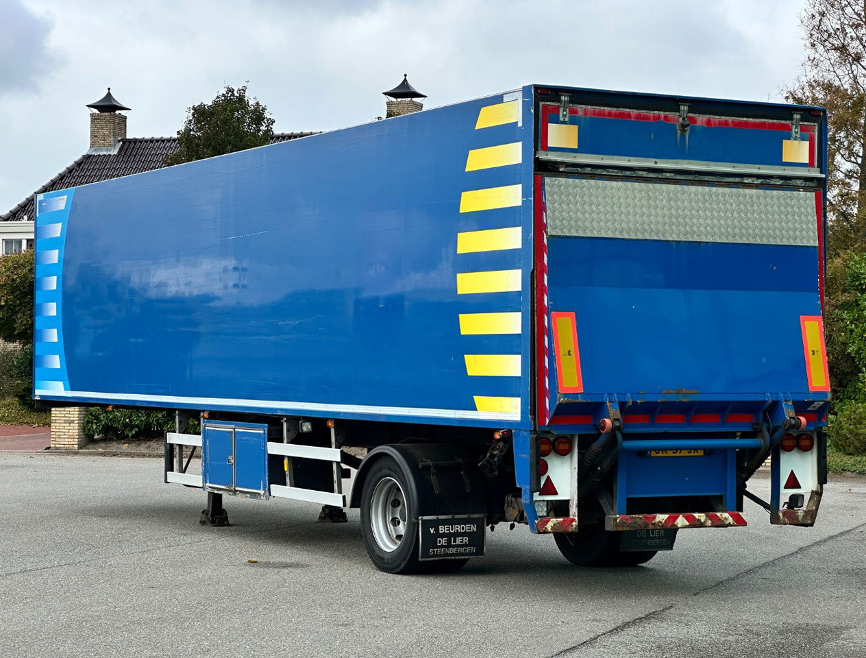 HRD NTS BI-Temp Cooling Tail Lift Steering Axle City Trailer - Refrigerator semi-trailer: picture 3 HRD NTS BI-Temp Cooling Tail Lift Steering Axle City Trailer - Refrigerator semi-trailer: picture 3