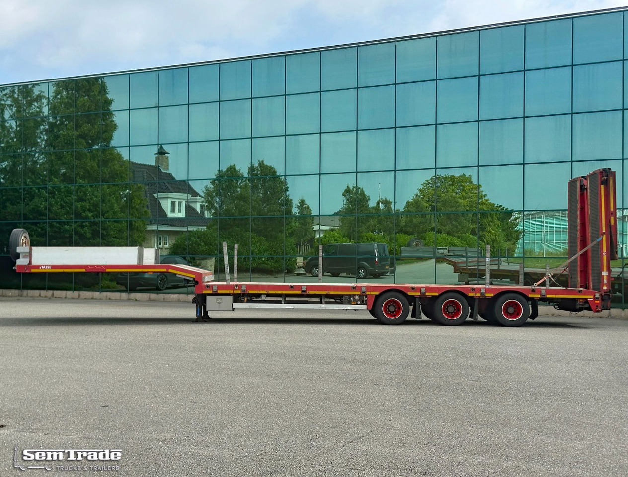 Nooteboom Osds-48-03V Stuuras 680 CM Uitschuifbaar Hydraulische Laadrampen Super - Low loader semi-trailer: picture 2 Nooteboom Osds-48-03V Stuuras 680 CM Uitschuifbaar Hydraulische Laadrampen Super - Low loader semi-trailer: picture 2