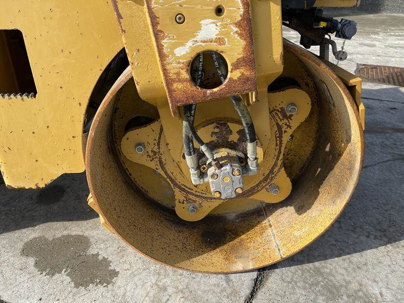 Cat CB 24 - Roller: picture 3 Cat CB 24 - Roller: picture 3