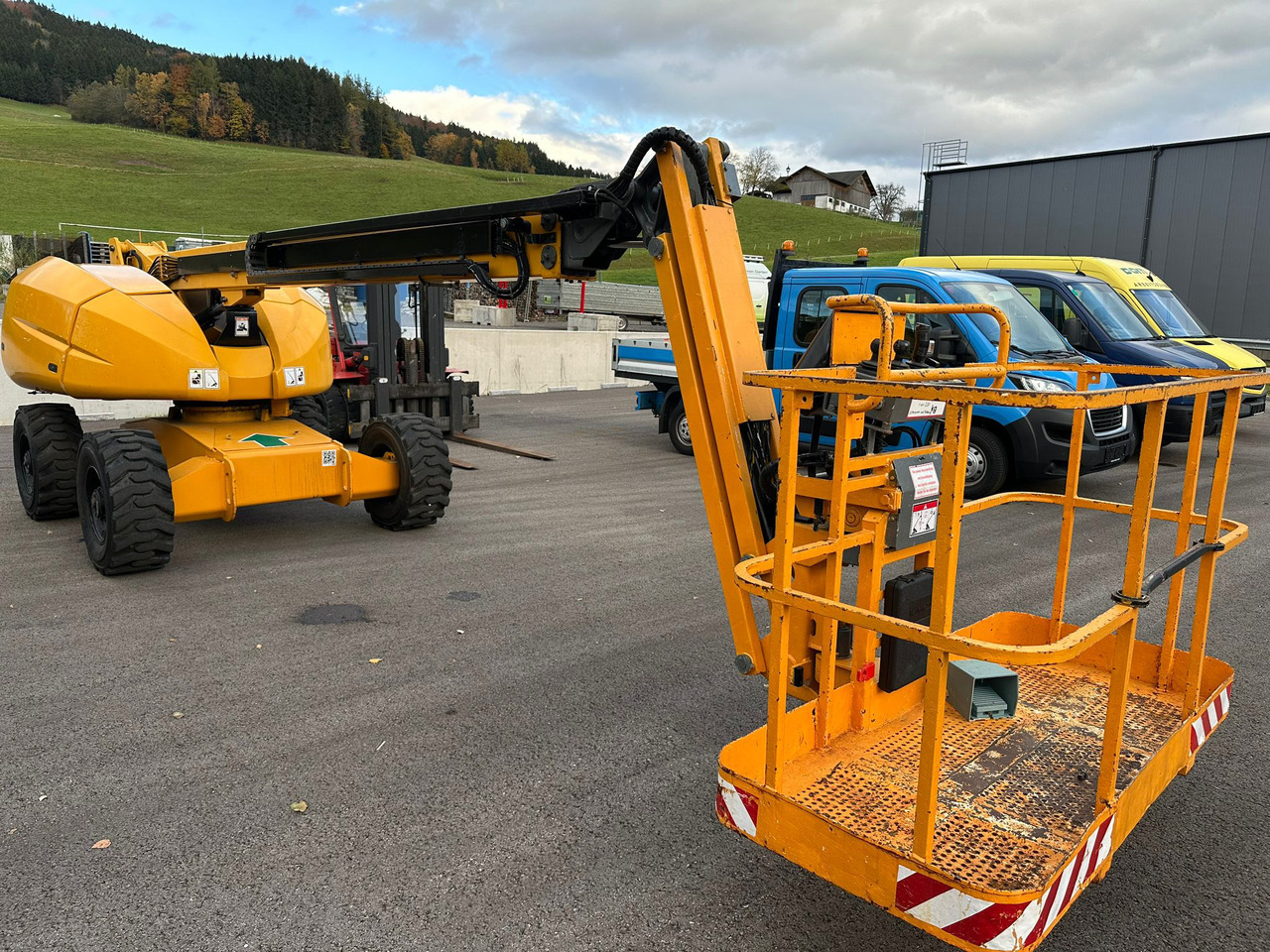 HAULOTTE H16TPX - Telescopic boom: picture 2 HAULOTTE H16TPX - Telescopic boom: picture 2