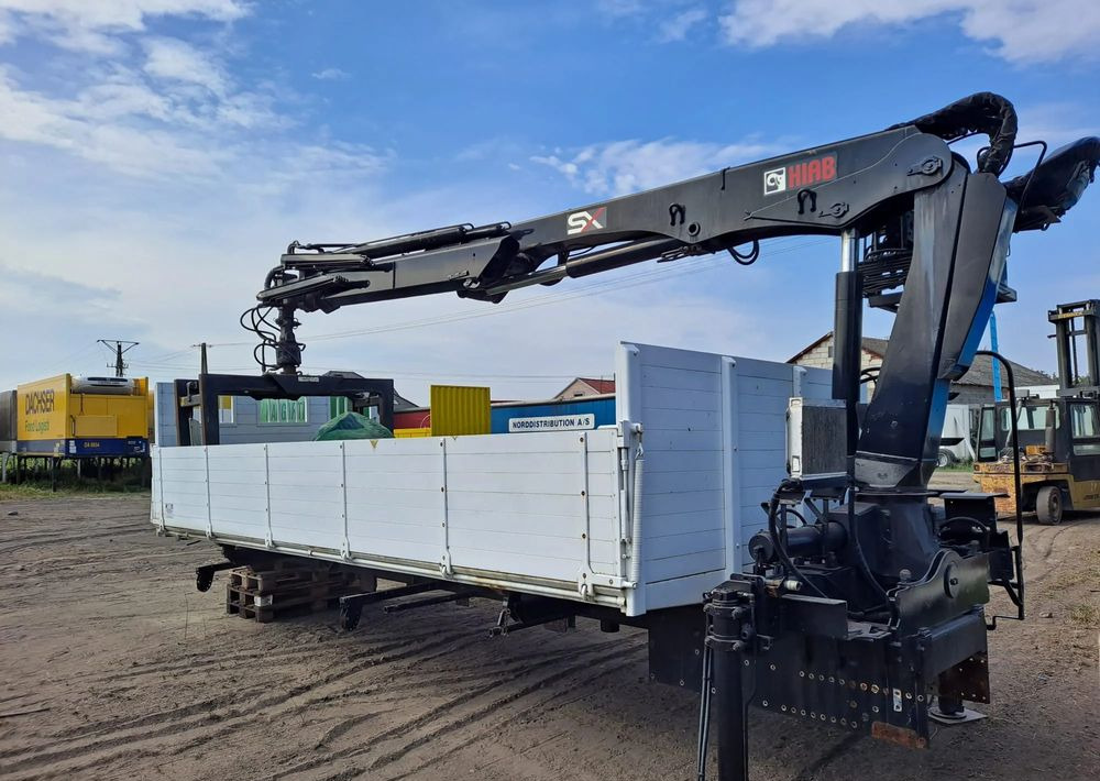 Mercedes-Benz Urządzenie dźwigowe HIAB XS122 - Tipper: picture 2 Mercedes-Benz Urządzenie dźwigowe HIAB XS122 - Tipper: picture 2