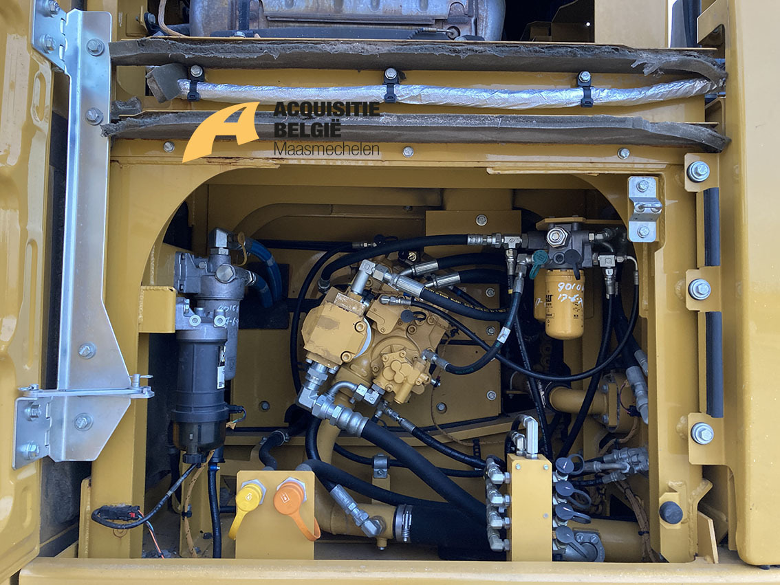 Crawler excavator CATERPILLAR 326FL: picture 10