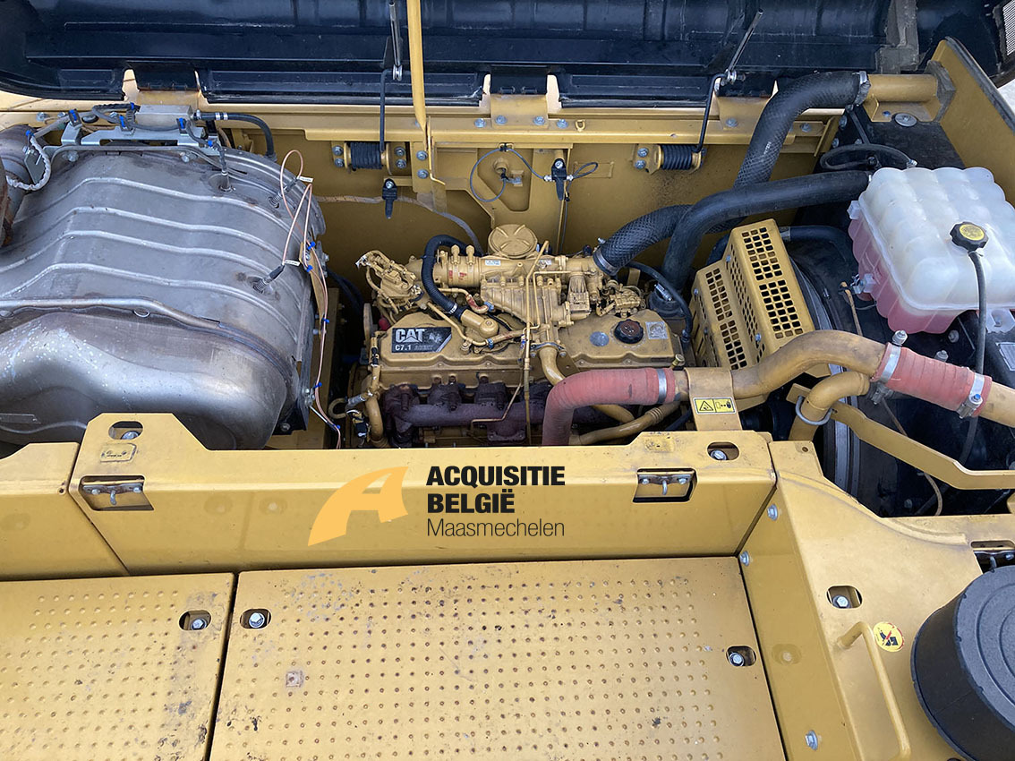 Crawler excavator CATERPILLAR 326FL: picture 9