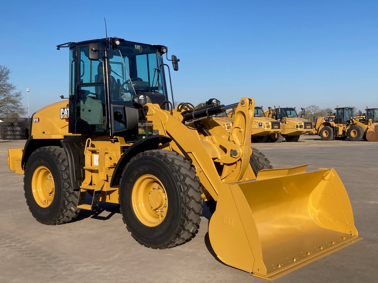 CATERPILLAR 910 - Wheel loader: picture 4 CATERPILLAR 910 - Wheel loader: picture 4