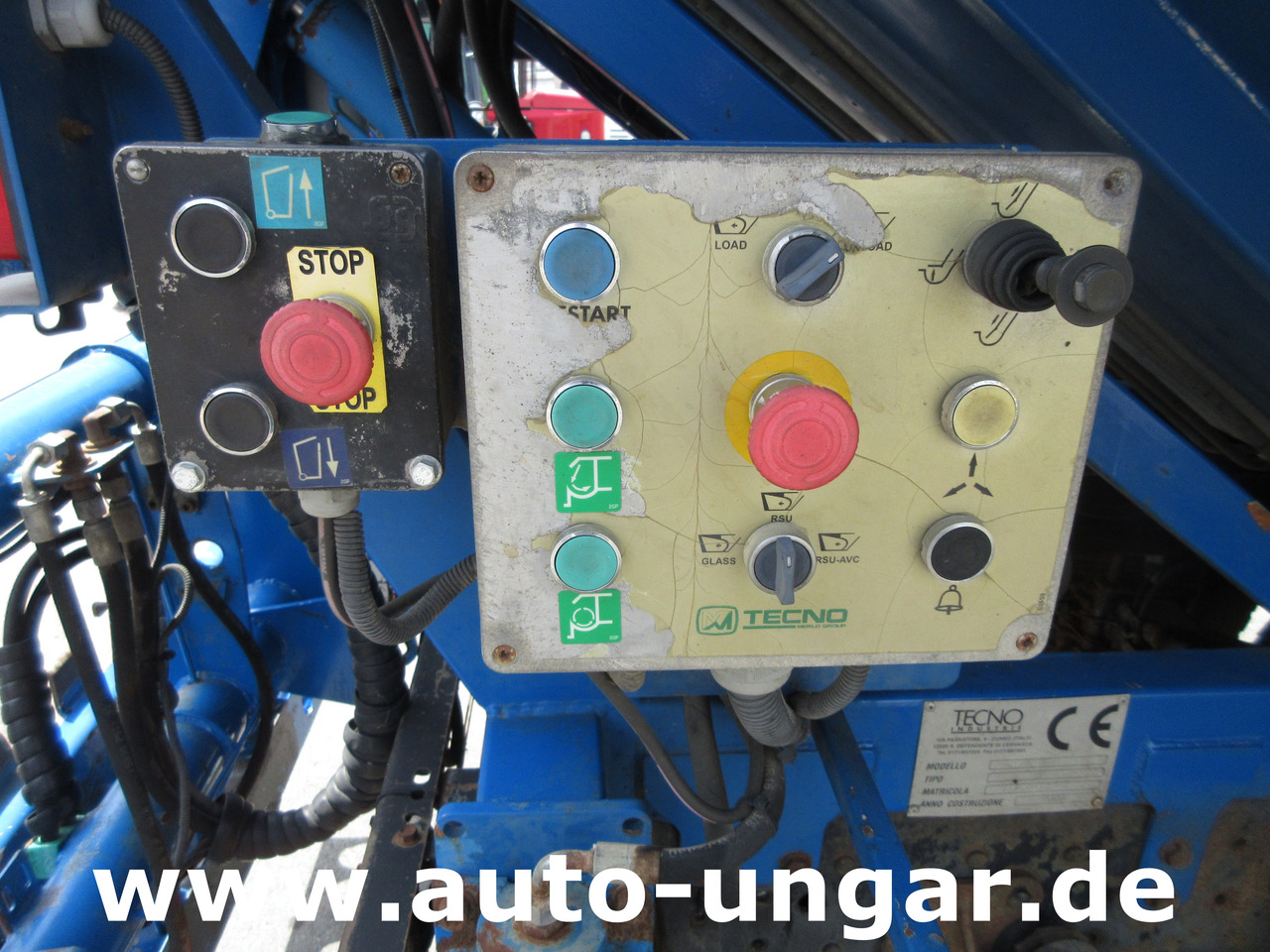 Garbage truck ISUZU NQR Smoother Q75 Y07 Müllwagen 8m³ TECNO 7.500kg Kipper Presse Lifter: picture 8