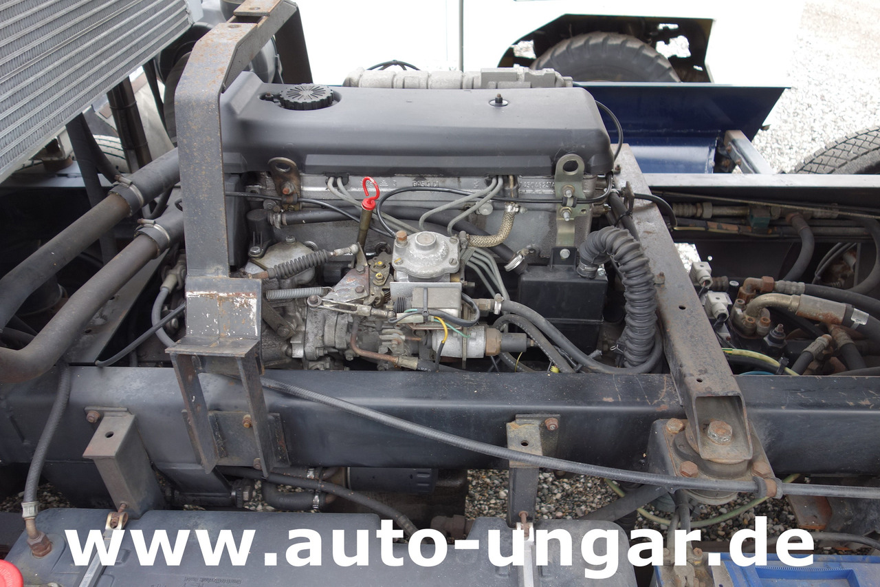 Pushback tractor Multicar M26 Champion Flugzeugschlepper Doka GSE Airport Push Back Industrieschlepper: picture 35 Pushback tractor Multicar M26 Champion Flugzeugschlepper Doka GSE Airport Push Back Industrieschlepper: picture 35