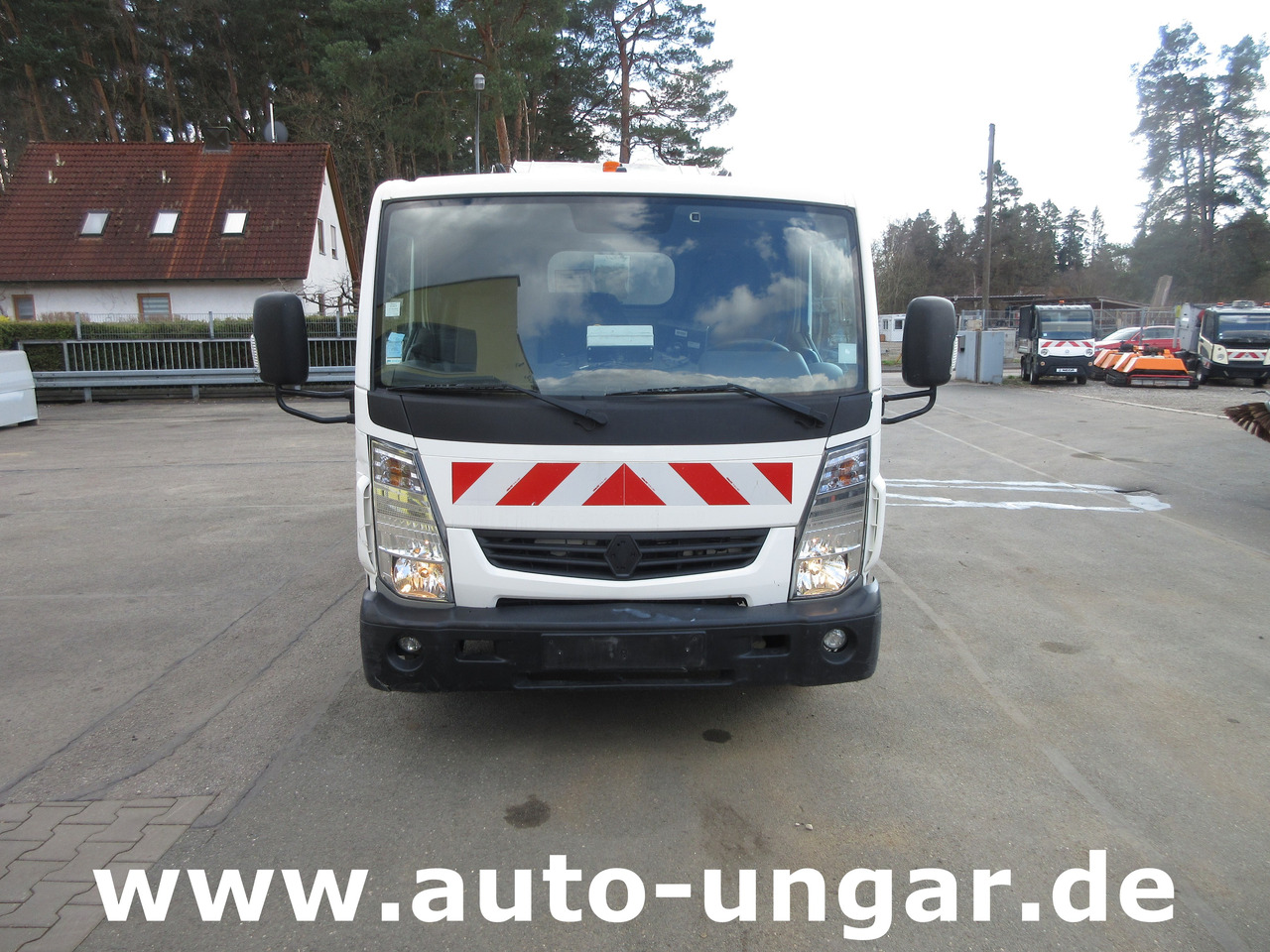 Renault Maxity 130 Müllwagen 3.500kg Lifter Presse Kipper Provence Benne Medium - Garbage truck: picture 2 Renault Maxity 130 Müllwagen 3.500kg Lifter Presse Kipper Provence Benne Medium - Garbage truck: picture 2