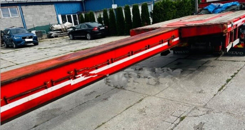Bodex - Low loader semi-trailer: picture 4 Bodex - Low loader semi-trailer: picture 4