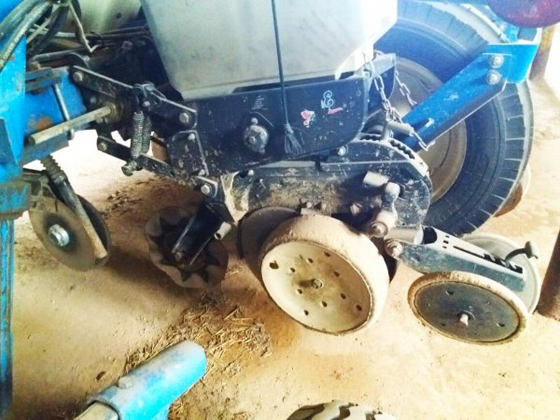 Kinze 3000 (8x lines 75 - Precision sowing machine: picture 5 Kinze 3000 (8x lines 75 - Precision sowing machine: picture 5