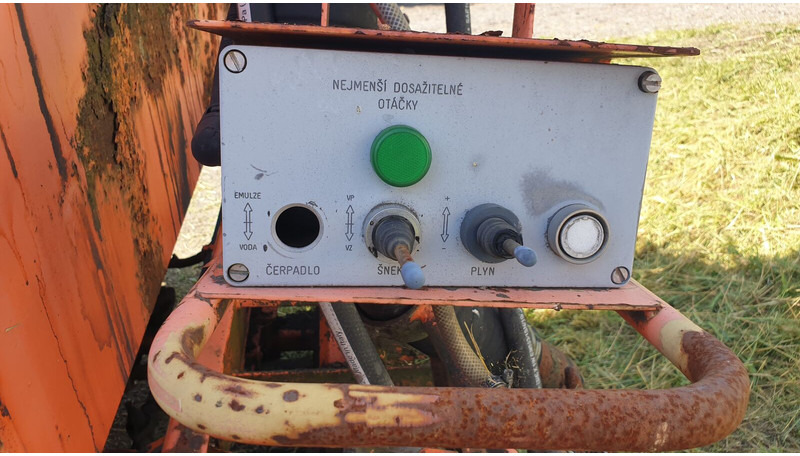 Strassmayr Patchmatic STP 1008 (incomplete! nicht/nie-komplet - Asphalt machine: picture 5 Strassmayr Patchmatic STP 1008 (incomplete! nicht/nie-komplet - Asphalt machine: picture 5