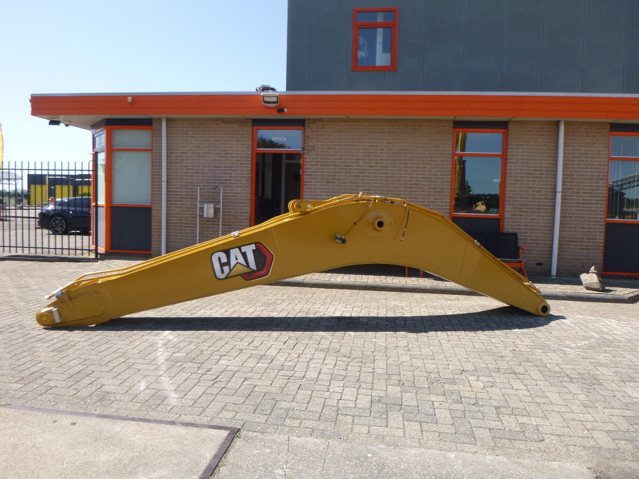 New Boom for Excavator CATERPILLAR 320 GX / 320 GC: picture 6