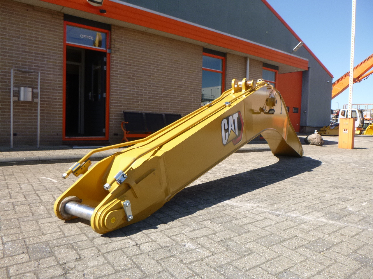 New Boom for Excavator CATERPILLAR 320 GX / 320 GC: picture 9