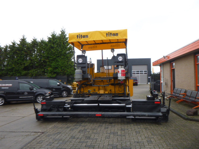 INGERSOLL RAND ABG TITAN 473 - Asphalt paver: picture 5 INGERSOLL RAND ABG TITAN 473 - Asphalt paver: picture 5