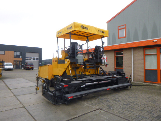 INGERSOLL RAND ABG TITAN 473 - Asphalt paver: picture 2 INGERSOLL RAND ABG TITAN 473 - Asphalt paver: picture 2