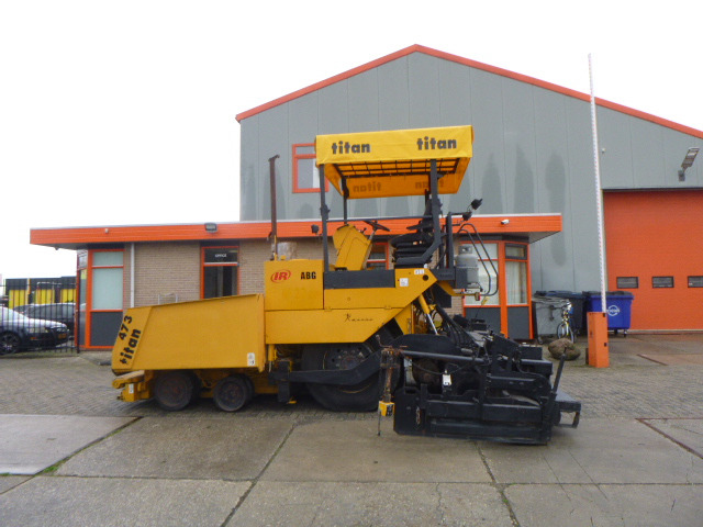 INGERSOLL RAND ABG TITAN 473 - Asphalt paver: picture 4 INGERSOLL RAND ABG TITAN 473 - Asphalt paver: picture 4