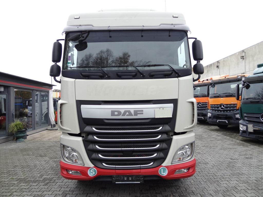 Crane truck, Dropside/ Flatbed truck Daf XF440 6X2 Fassi 235 mit Jib bis 24.50 Meter: picture 8