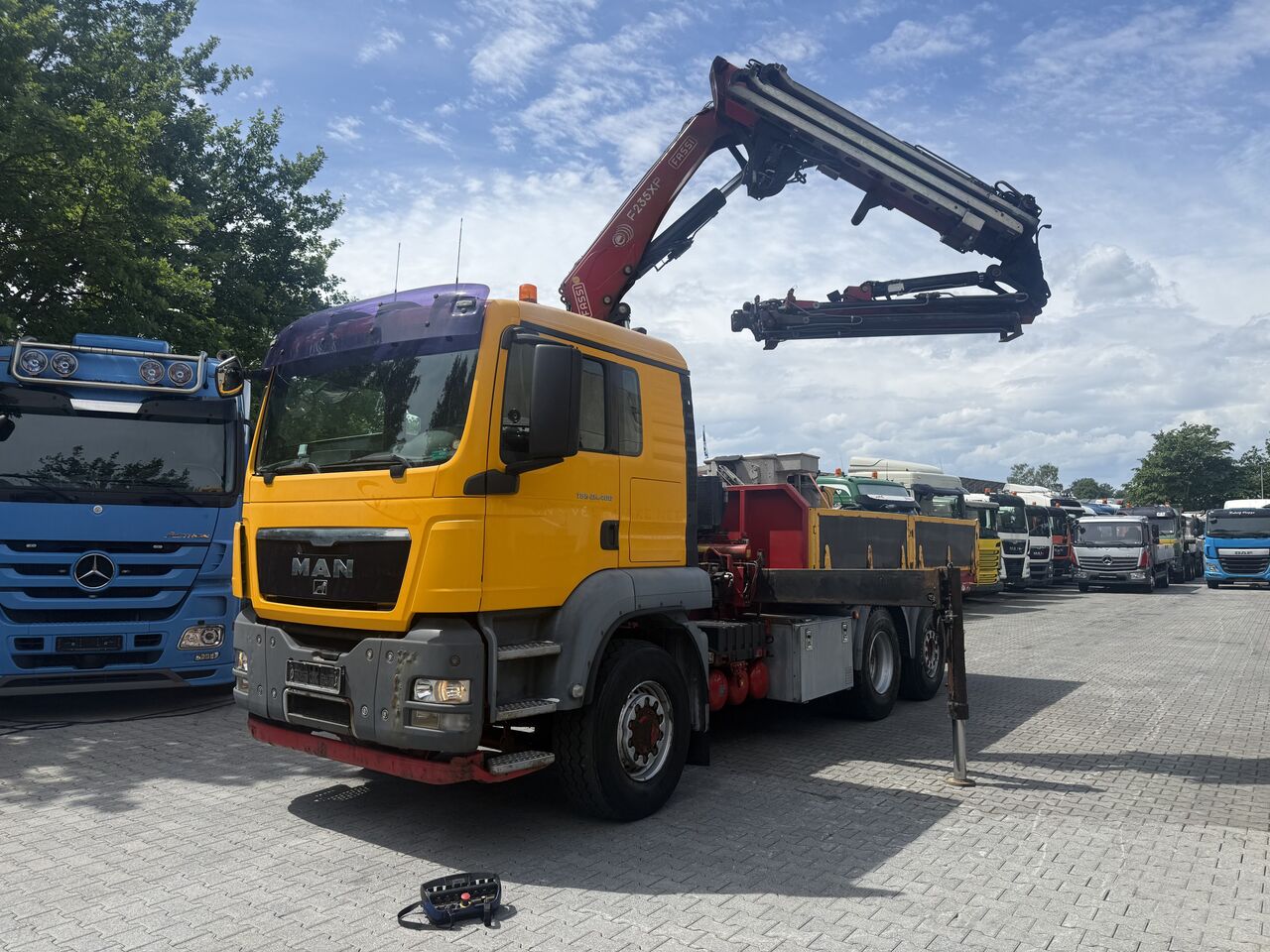 MAN TGS 26.400 6X4H-2 Kran Fassi F235XP bis 25 Meter - Crane truck, Tipper: picture 1 MAN TGS 26.400 6X4H-2 Kran Fassi F235XP bis 25 Meter - Crane truck, Tipper: picture 1