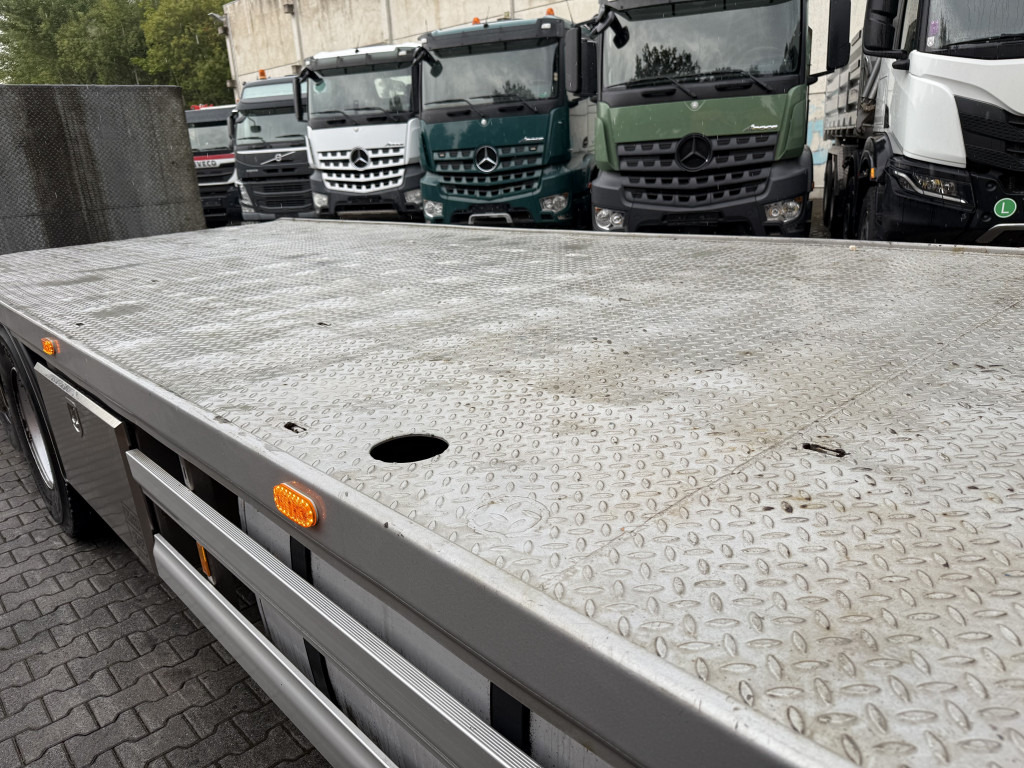Mercedes-Benz Actros MP3 2532 6X2 Maschinentransporter - Dropside/ Flatbed truck: picture 2 Mercedes-Benz Actros MP3 2532 6X2 Maschinentransporter - Dropside/ Flatbed truck: picture 2