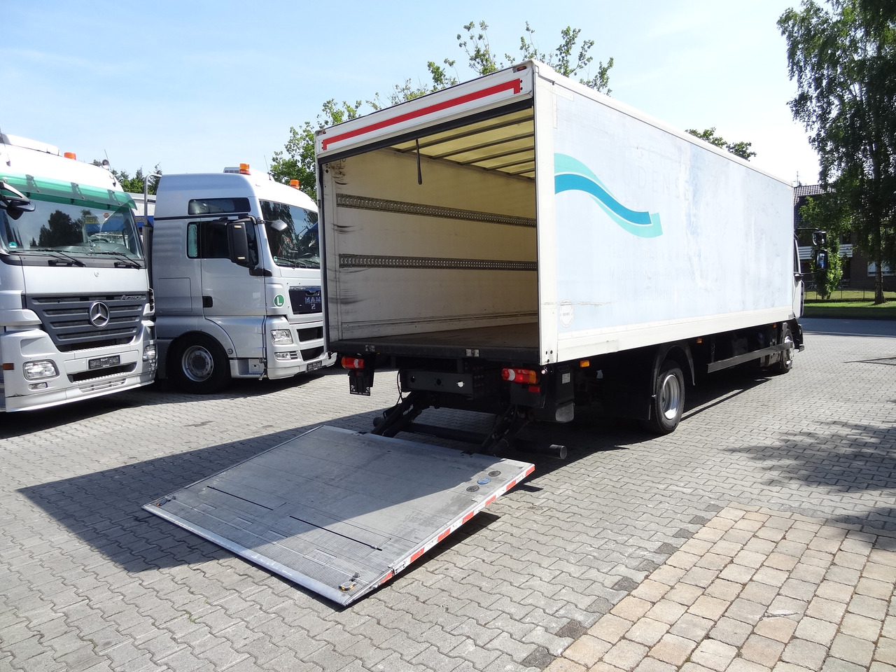 Box truck Renault D10.210 7m Koffer: picture 13