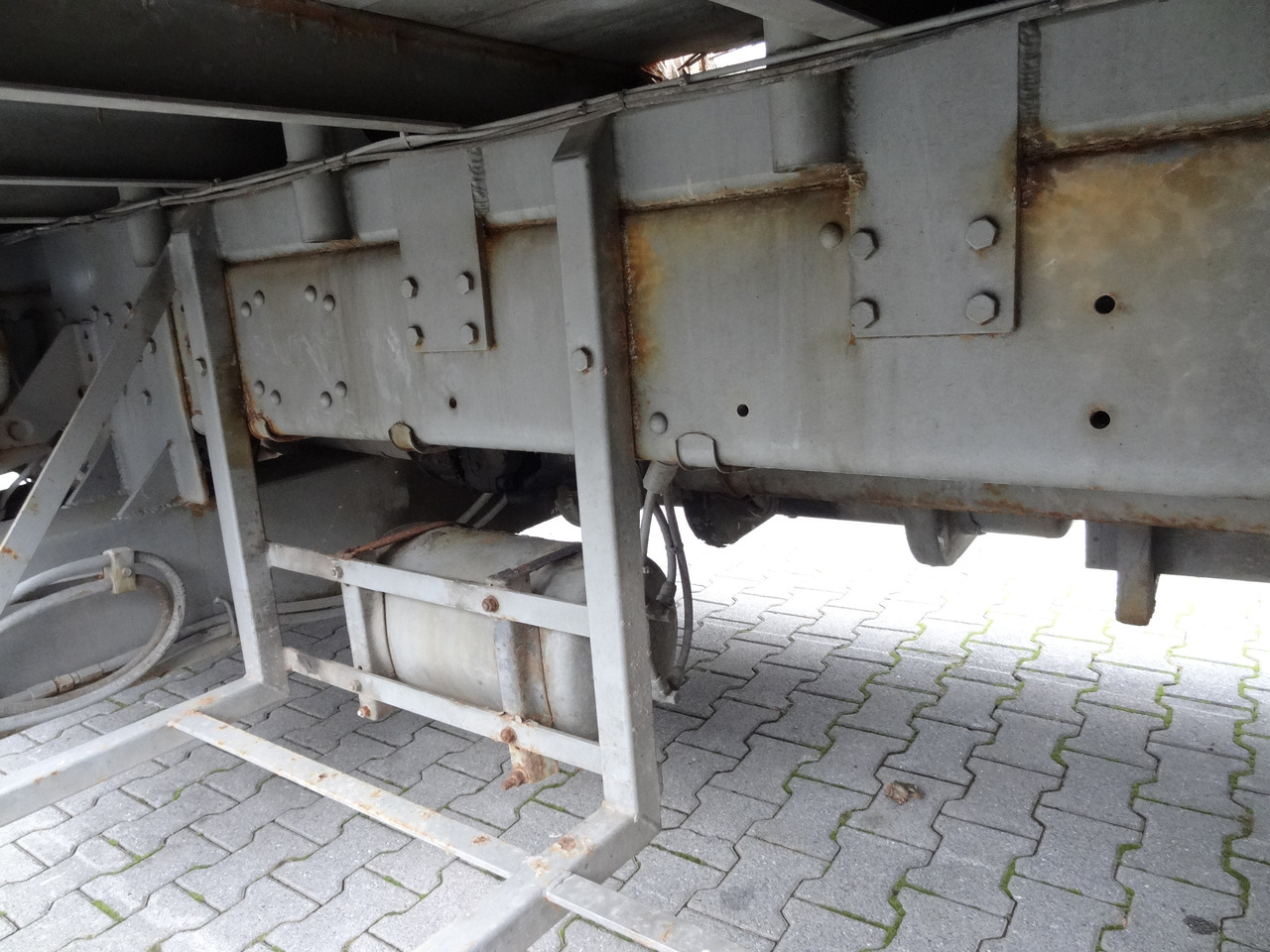 Scania R144 460 6X4 Fassi 360 bis 25 Meter - Crane truck, Dropside/ Flatbed truck: picture 5 Scania R144 460 6X4 Fassi 360 bis 25 Meter - Crane truck, Dropside/ Flatbed truck: picture 5