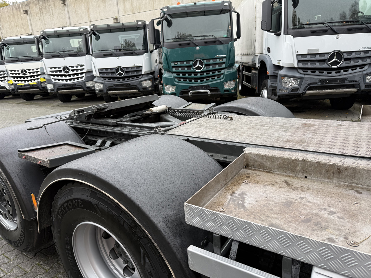 Mercedes-Benz Actros 2548 LS 6X2 Kran HMF 3220 bis 16 Meter - Tractor unit: picture 3 Mercedes-Benz Actros 2548 LS 6X2 Kran HMF 3220 bis 16 Meter - Tractor unit: picture 3