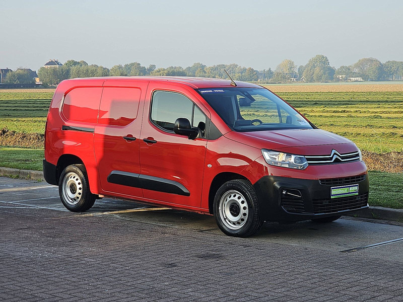 Citroën Berlingo 1.4 XL 130 AUT. 34 dkm. - Box van: picture 5 Citroën Berlingo 1.4 XL 130 AUT. 34 dkm. - Box van: picture 5