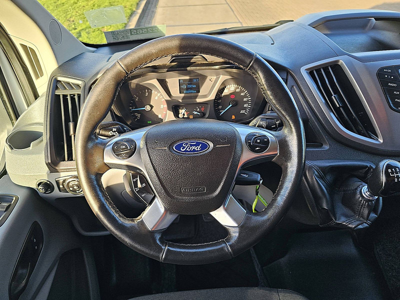 Flatbed van Ford Transit 2.0 TDCI 130: picture 11